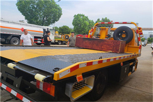 南谯区附近拖车电话号码服务